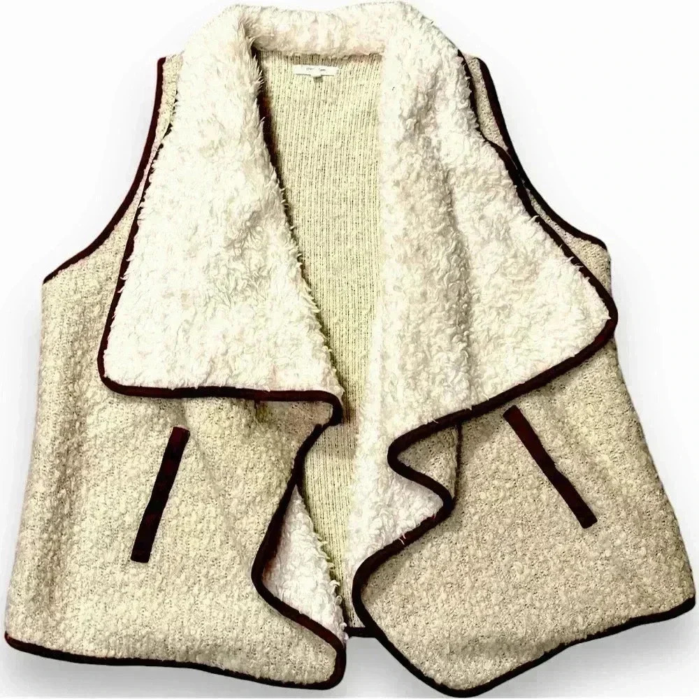 Maurices Open Front Cream and Brown faux Suede Trim faux Fur L/XL Sherpa Vest